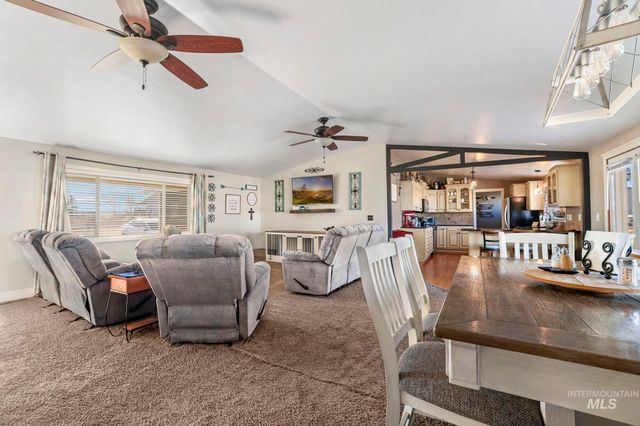 2342 Garey Ln, Filer, ID 83328