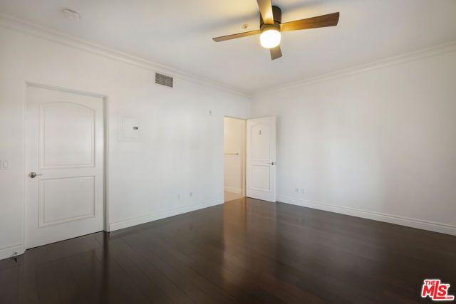 851 N San Vicente Boulevard 102, West Hollywood, CA 90069