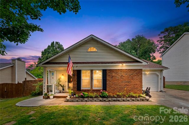 7130 Bluff Wood Cove, Charlotte, NC 28212