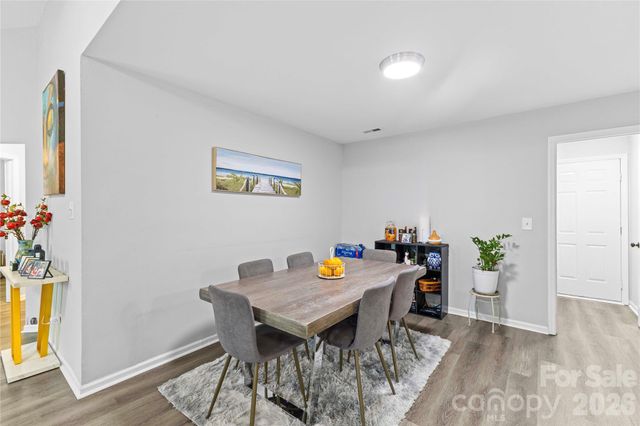 7130 Bluff Wood Cove, Charlotte, NC 28212