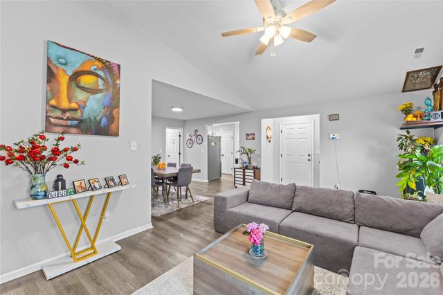 7130 Bluff Wood Cove, Charlotte, NC 28212