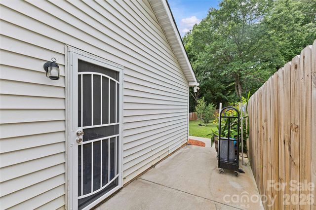 7130 Bluff Wood Cove, Charlotte, NC 28212