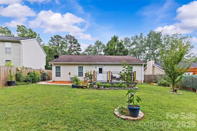 7130 Bluff Wood Cove, Charlotte, NC 28212
