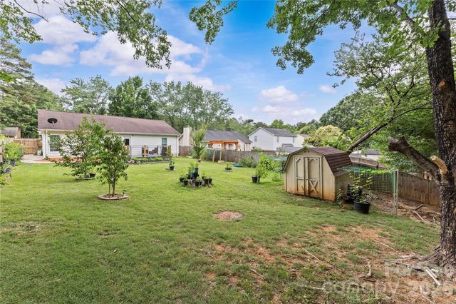 7130 Bluff Wood Cove, Charlotte, NC 28212