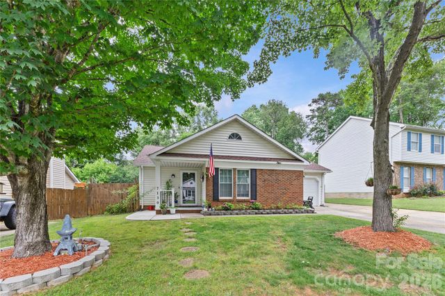 7130 Bluff Wood Cove, Charlotte, NC 28212