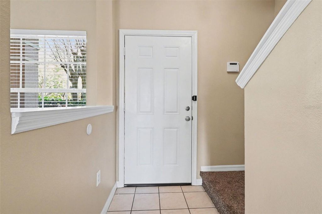 Image 8 of property listing at 948 CHELSEA DRIVE, Davenport, FL 33897