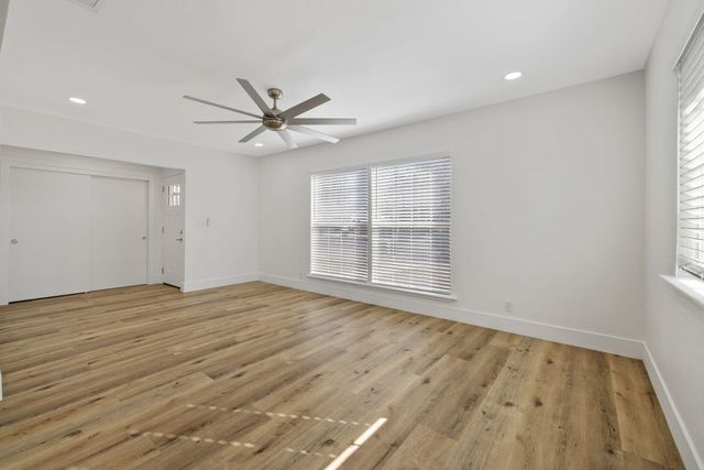 1404 Kaweah Street, Hanford, CA 93230