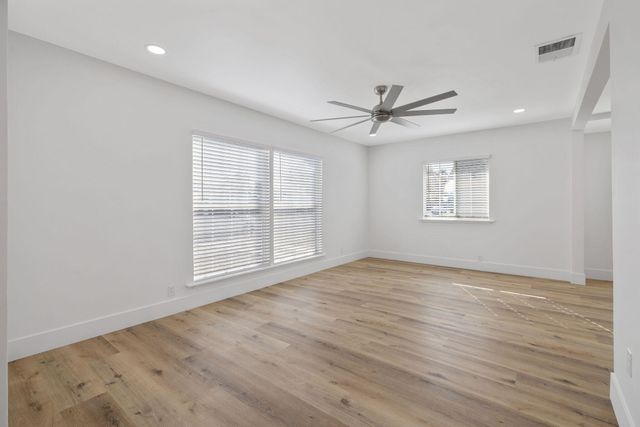 1404 Kaweah Street, Hanford, CA 93230