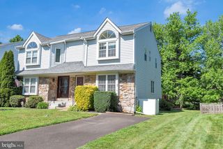 24 PEARL DR, Doylestown, PA 18901