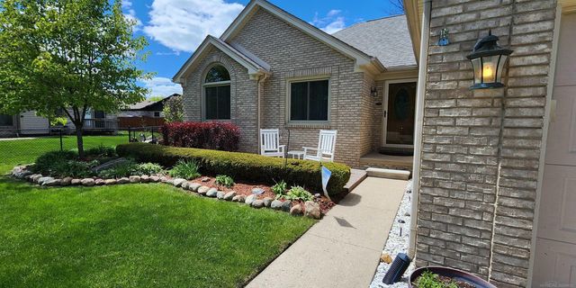 46809 Burt Court, Chesterfield, MI 48047