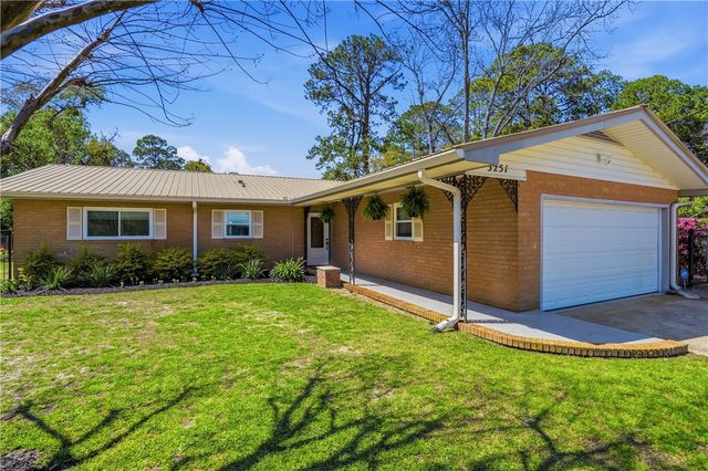 3251 Dogwood Ave, Brunswick, GA 31520