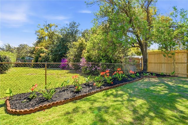 3251 Dogwood Ave, Brunswick, GA 31520