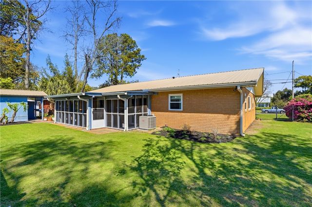 3251 Dogwood Ave, Brunswick, GA 31520