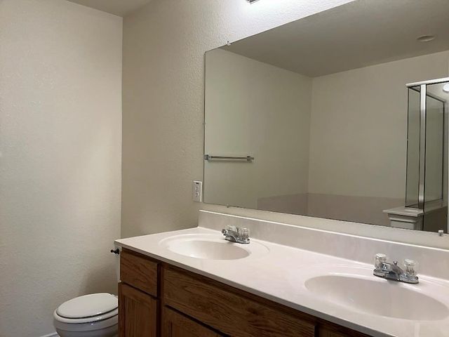 704 Big Sur TRL, Taylor, TX 76574