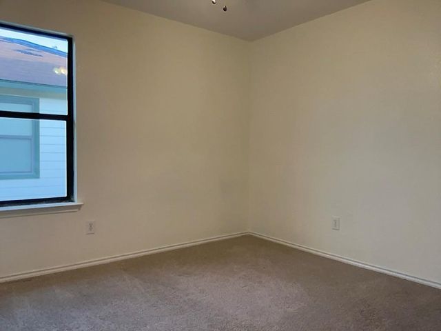 704 Big Sur TRL, Taylor, TX 76574