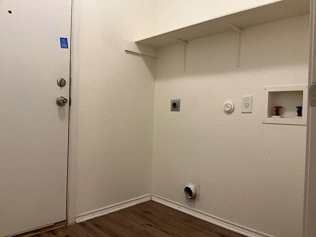 704 Big Sur TRL, Taylor, TX 76574