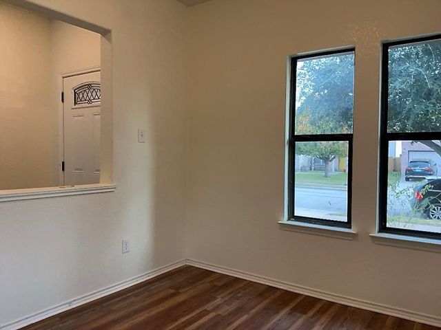 704 Big Sur TRL, Taylor, TX 76574