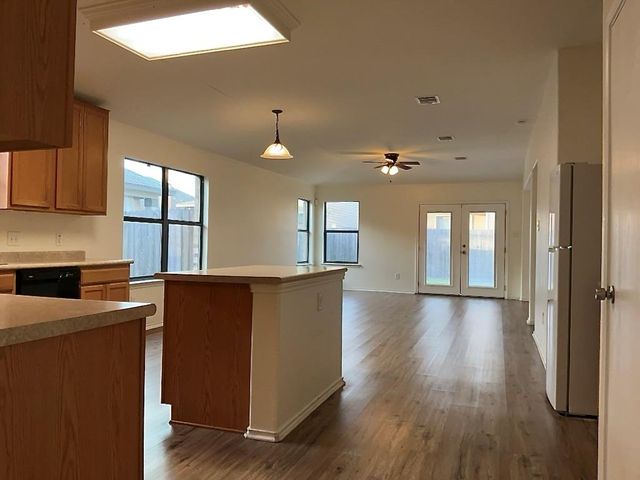 704 Big Sur TRL, Taylor, TX 76574