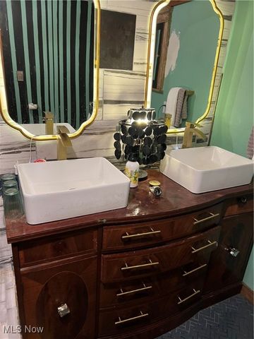 450 Washington Avenue, Lorain, OH 44052