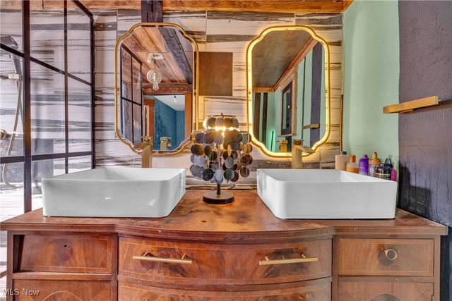 450 Washington Avenue, Lorain, OH 44052