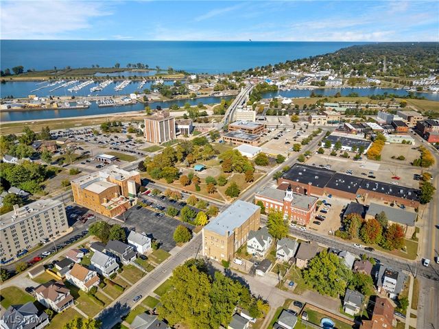 450 Washington Avenue, Lorain, OH 44052