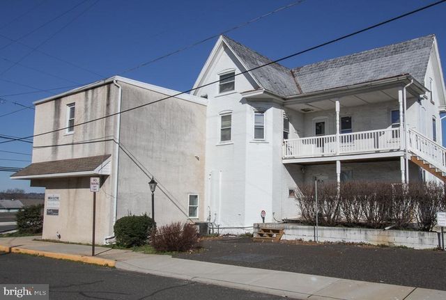 700 MAIN ST, Red Hill, PA 18076