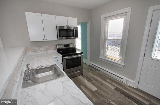 700 MAIN ST, Red Hill, PA 18076