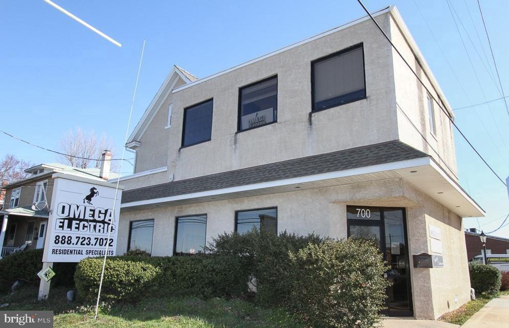 700 MAIN ST, Red Hill, PA 18076