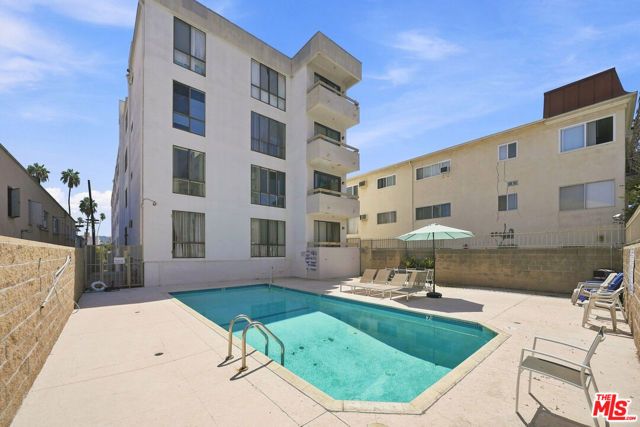 533 S St Andrews Place 404, Los Angeles, CA 90020