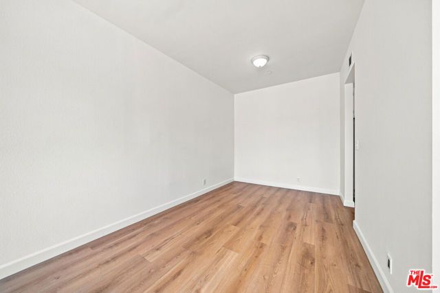 533 S St Andrews Place 404, Los Angeles, CA 90020