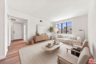 533 S St Andrews Place 404, Los Angeles, CA 90020