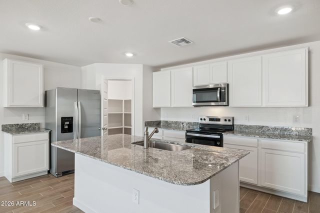 26028 W HASAN Drive, Buckeye, AZ 85326