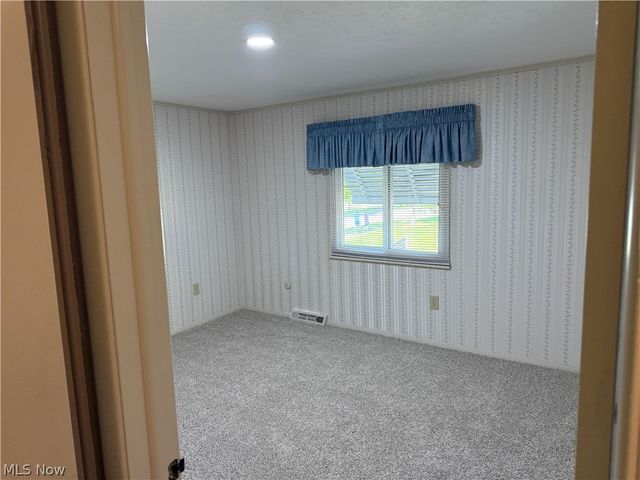 19281 Idlewood Trail, Strongsville, OH 44149