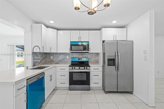 7505 NW 58th Street, Tamarac, FL 33321