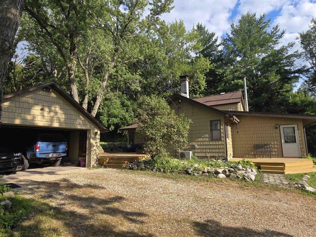 3710 Johnson Drive, Deerfield, WI 53531