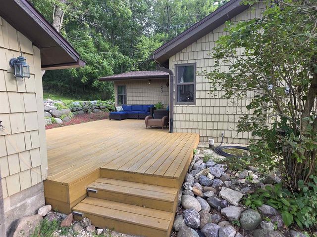 3710 Johnson Drive, Deerfield, WI 53531