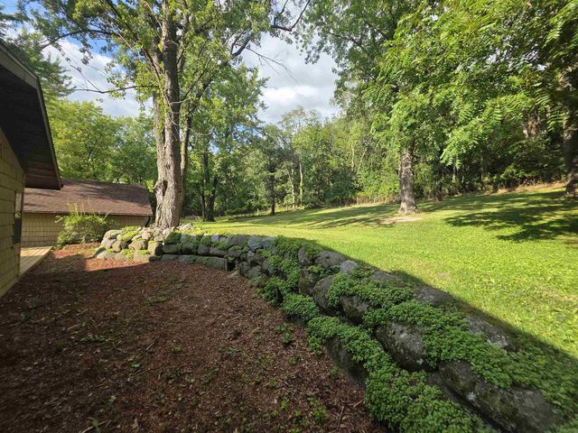 3710 Johnson Drive, Deerfield, WI 53531