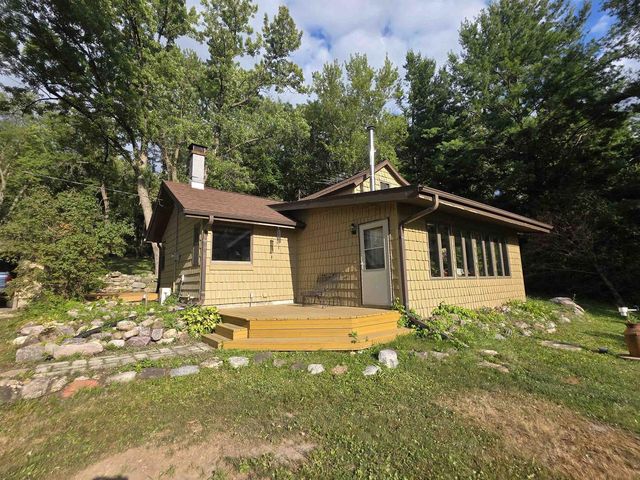 3710 Johnson Drive, Deerfield, WI 53531