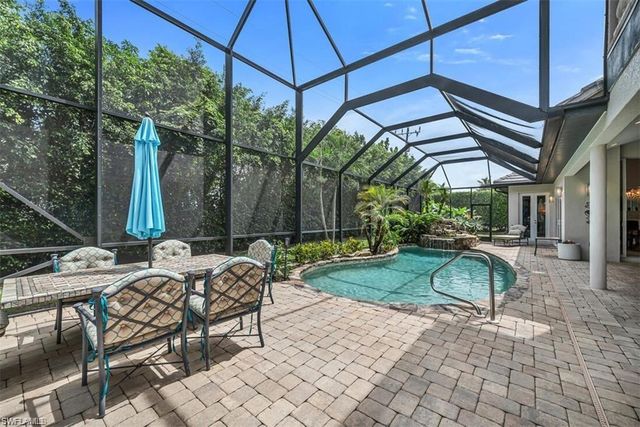 649 Bow Line DR, Naples, FL 34103