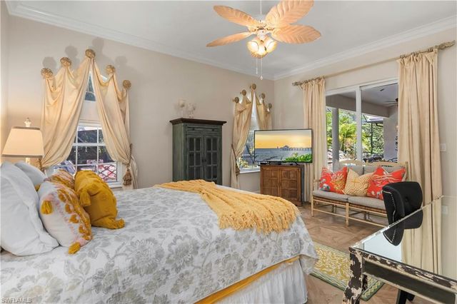 649 Bow Line DR, Naples, FL 34103