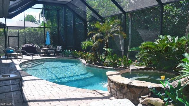 649 Bow Line DR, Naples, FL 34103