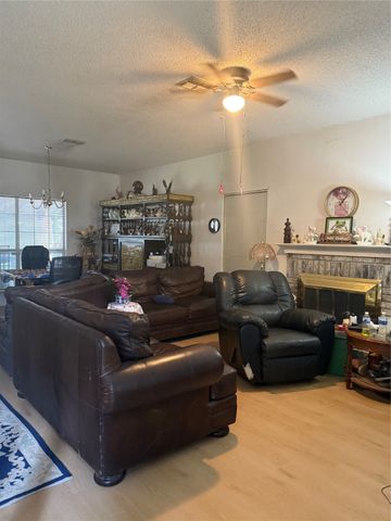 7516 lake arrowhead dr, Fort Worth, TX 76137