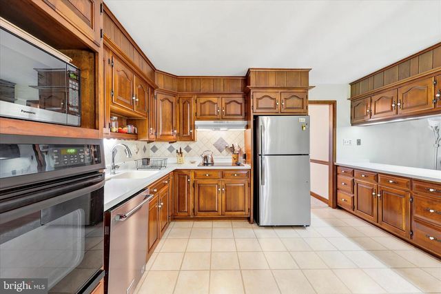 1295 WAKEFIELD CT CT, Glen Mills, PA 19342