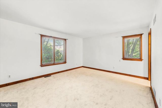 1295 WAKEFIELD CT CT, Glen Mills, PA 19342