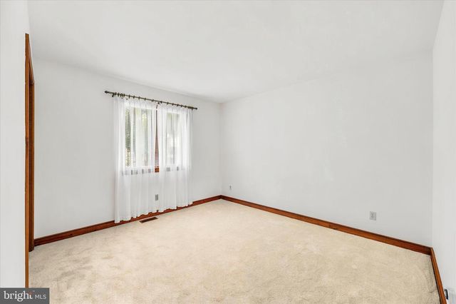1295 WAKEFIELD CT CT, Glen Mills, PA 19342