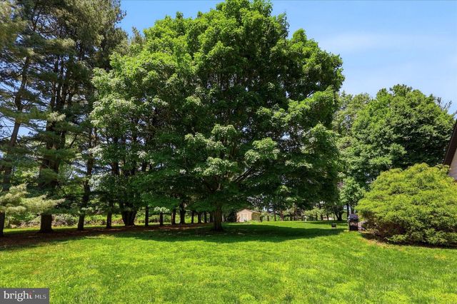 1295 WAKEFIELD CT CT, Glen Mills, PA 19342