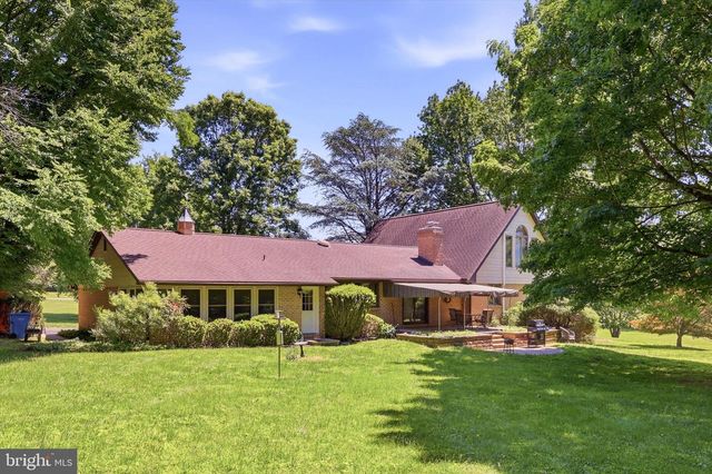 1295 WAKEFIELD CT CT, Glen Mills, PA 19342