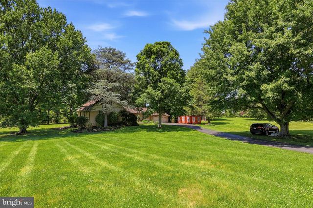 1295 WAKEFIELD CT CT, Glen Mills, PA 19342