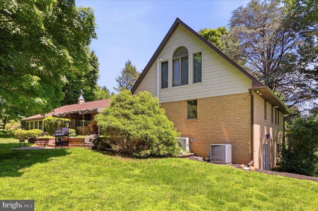 1295 WAKEFIELD CT CT, Glen Mills, PA 19342