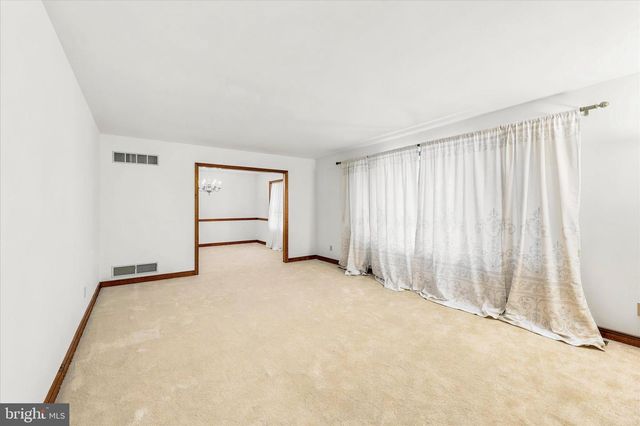 1295 WAKEFIELD CT CT, Glen Mills, PA 19342